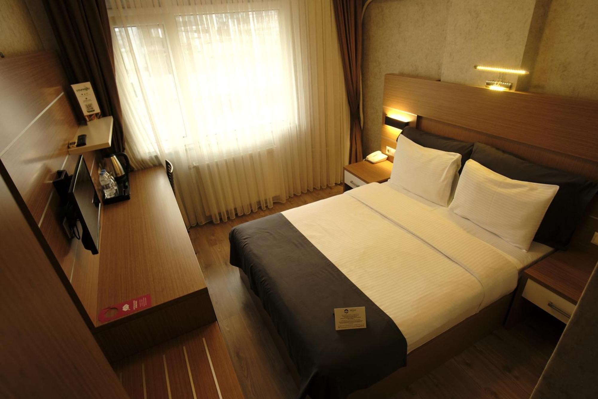 Rhisos Otel 里泽 外观 照片